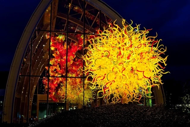 Build_Chihuly