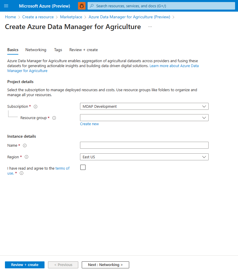 屏幕截图显示 Azure 门户中适用于农业的数据管理器资源创建流程。