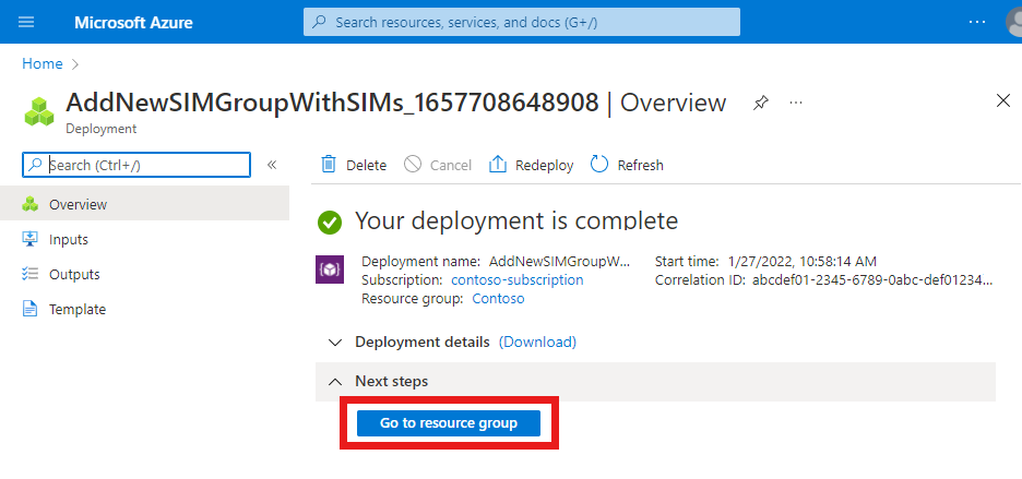 Azure 门户的屏幕截图，其中显示通过 JSON 文件完成部署的 SIM 组和 SIM 资源，并突出显示了“转到资源”按钮。